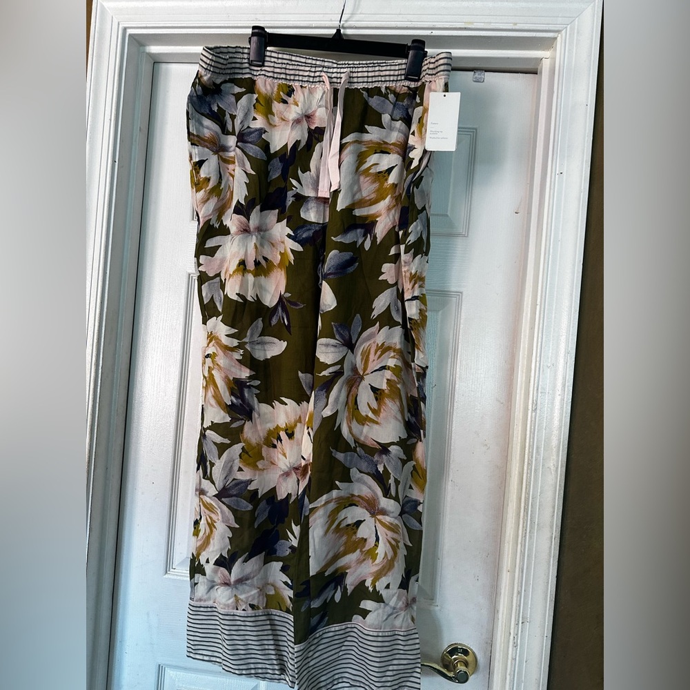 Floral Wide-Leg Pants